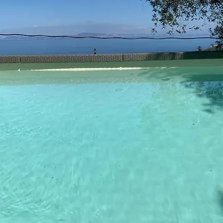 Antonio Oda ve Kahvaltı 4*