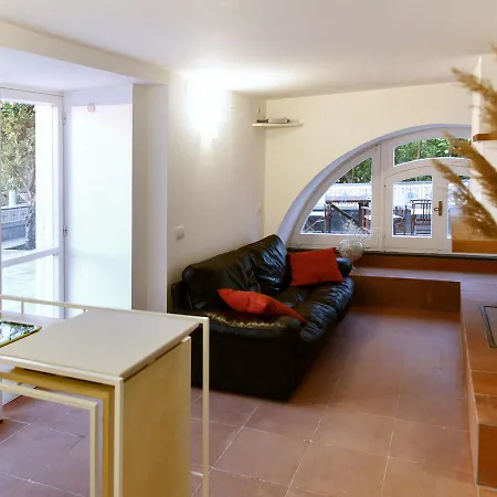 Antonio Oda ve Kahvaltı 4*