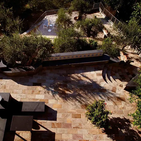 Antonio Oda ve Kahvaltı Massa Lubrense