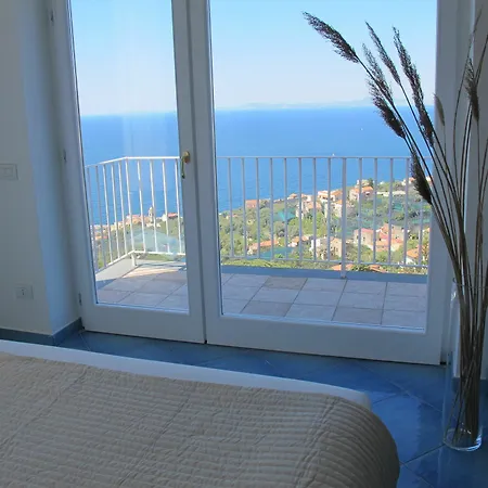 Antonio Bed & Breakfast 3*