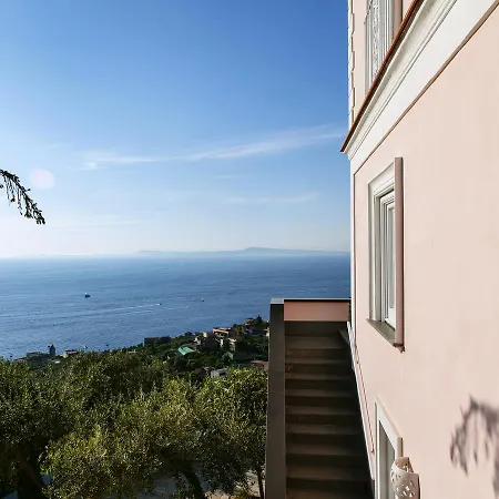 Couette-café Antonio 3*